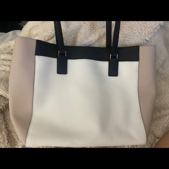 Kate Spade Laptop purse - Picture 2 of 4